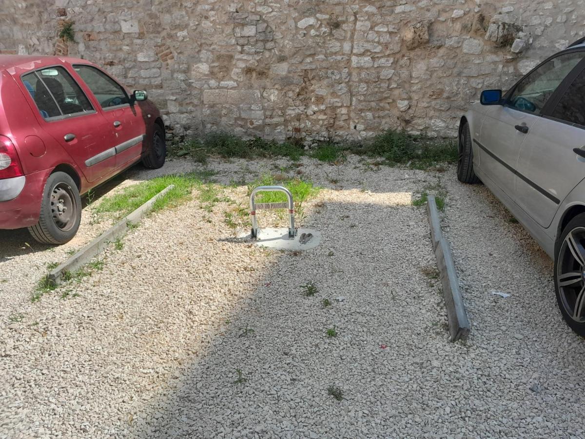 T&M Apartment With Parking In The Old Town Zára Kültér fotó